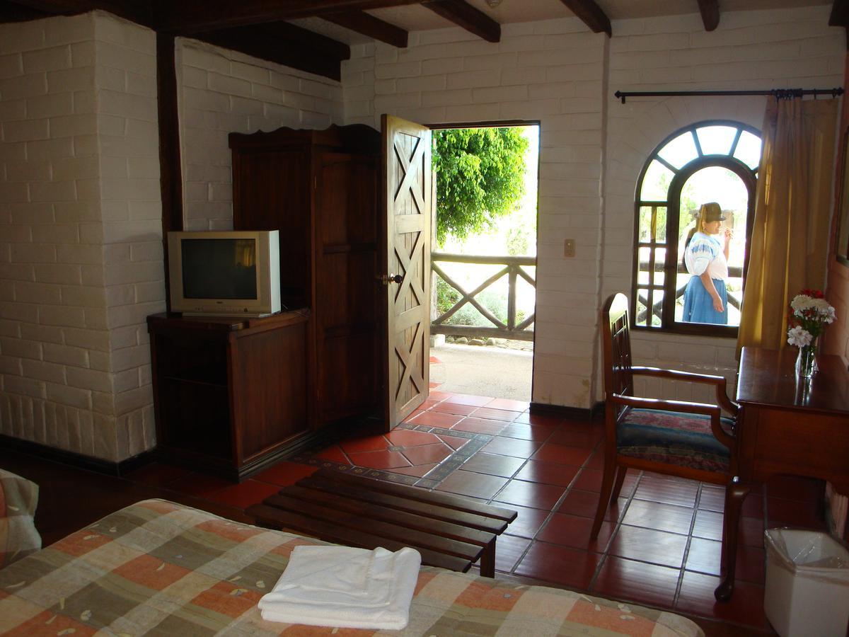 Hosteria Hacienda Pueblo Viejo Atuntaqui Exteriör bild